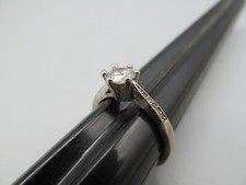 .925 Sterling Silver Size 7 Ring w/ Clear Stone