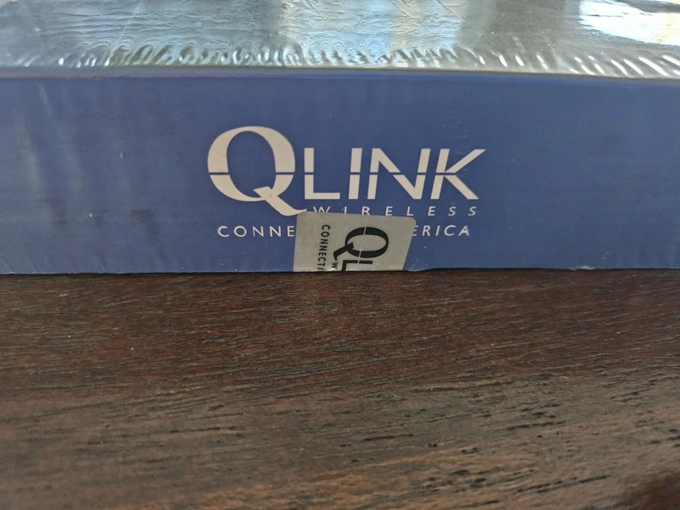 Brand New Sealed In Box QLink Scepter 8 Tablet - Image 4 of 4