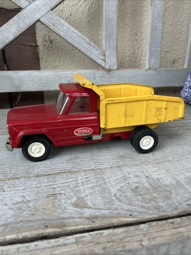Vintage 1960's Tonka Jeep Dump Truck Pressed Steel Red Cab Yellow Bed No 1060