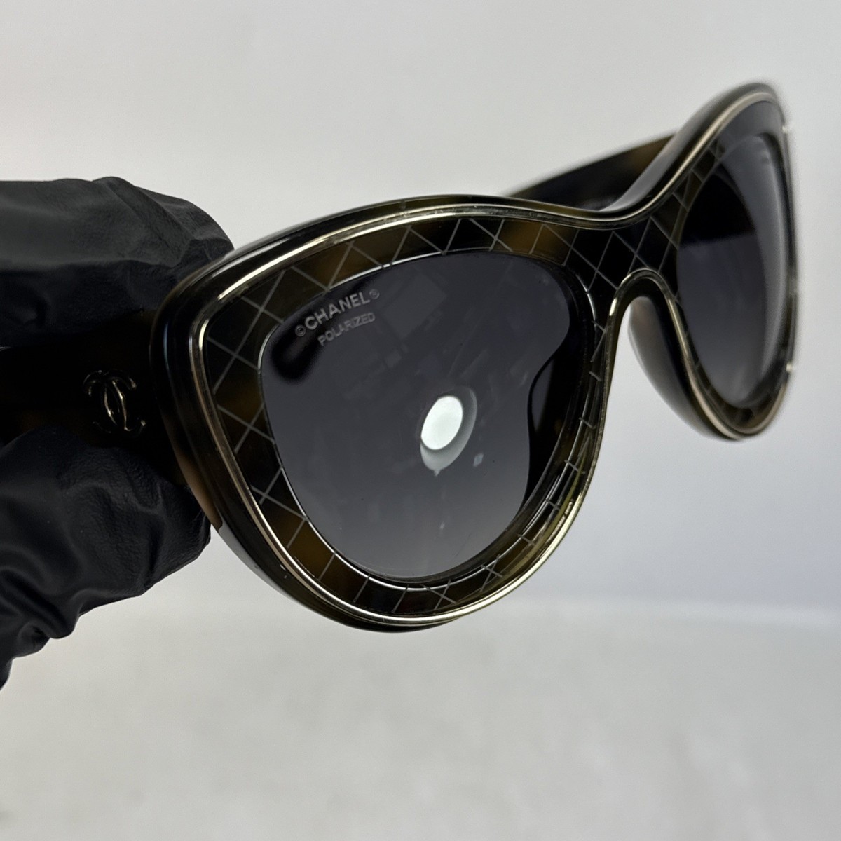 Chanel‎ 5327-Q Brown Chained Women\'s Oversized Sunglasses Italy EUC CHANEL 5210-Q Matelassé CC LOGO Chain Link Square Sunglasses  main image 3