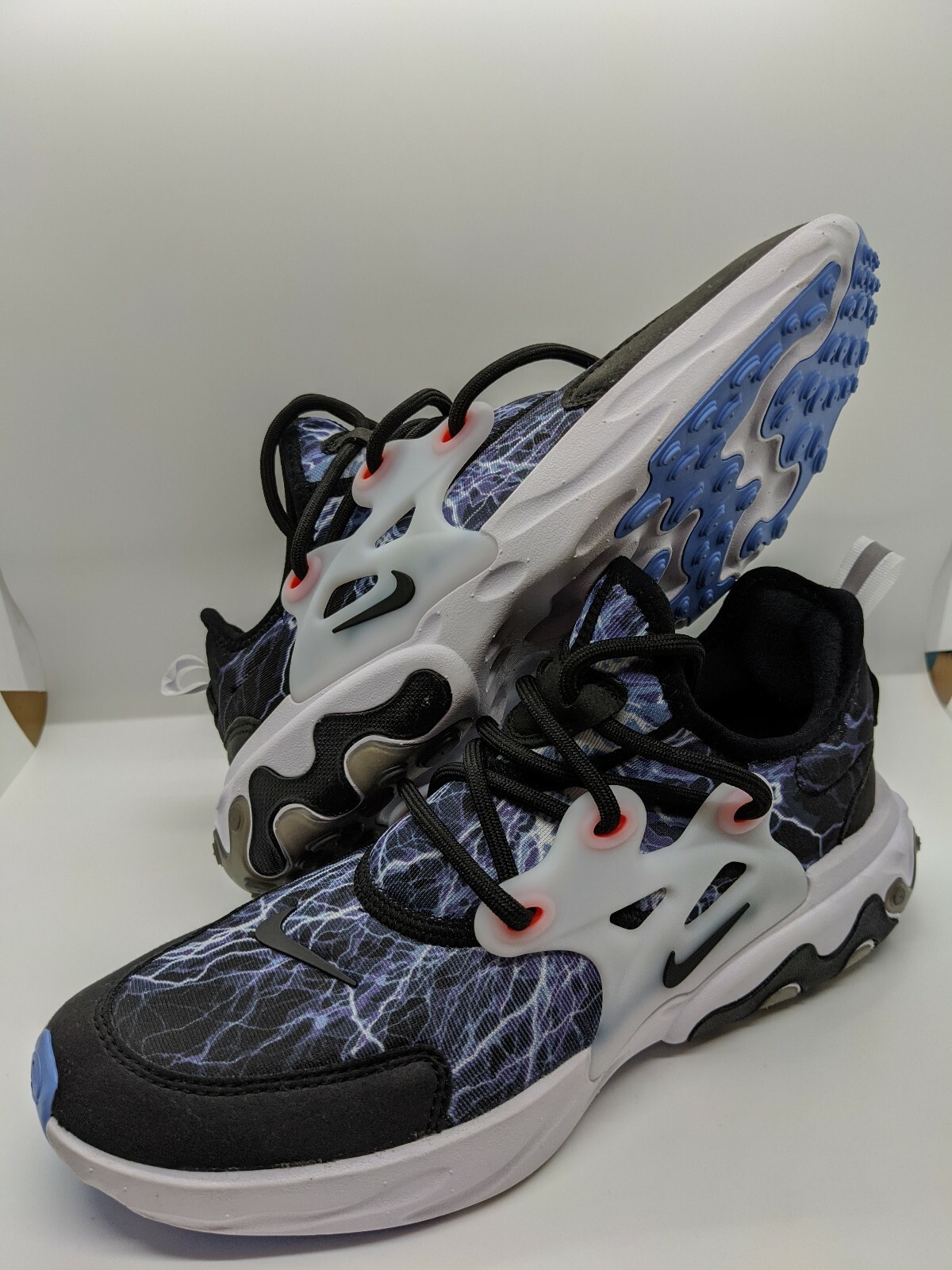 baskets running rebel react