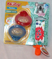 NEW IN PACKAGE SET OF 2 NUBY PACIFIERS 0-6 MONHTS BPA FREE