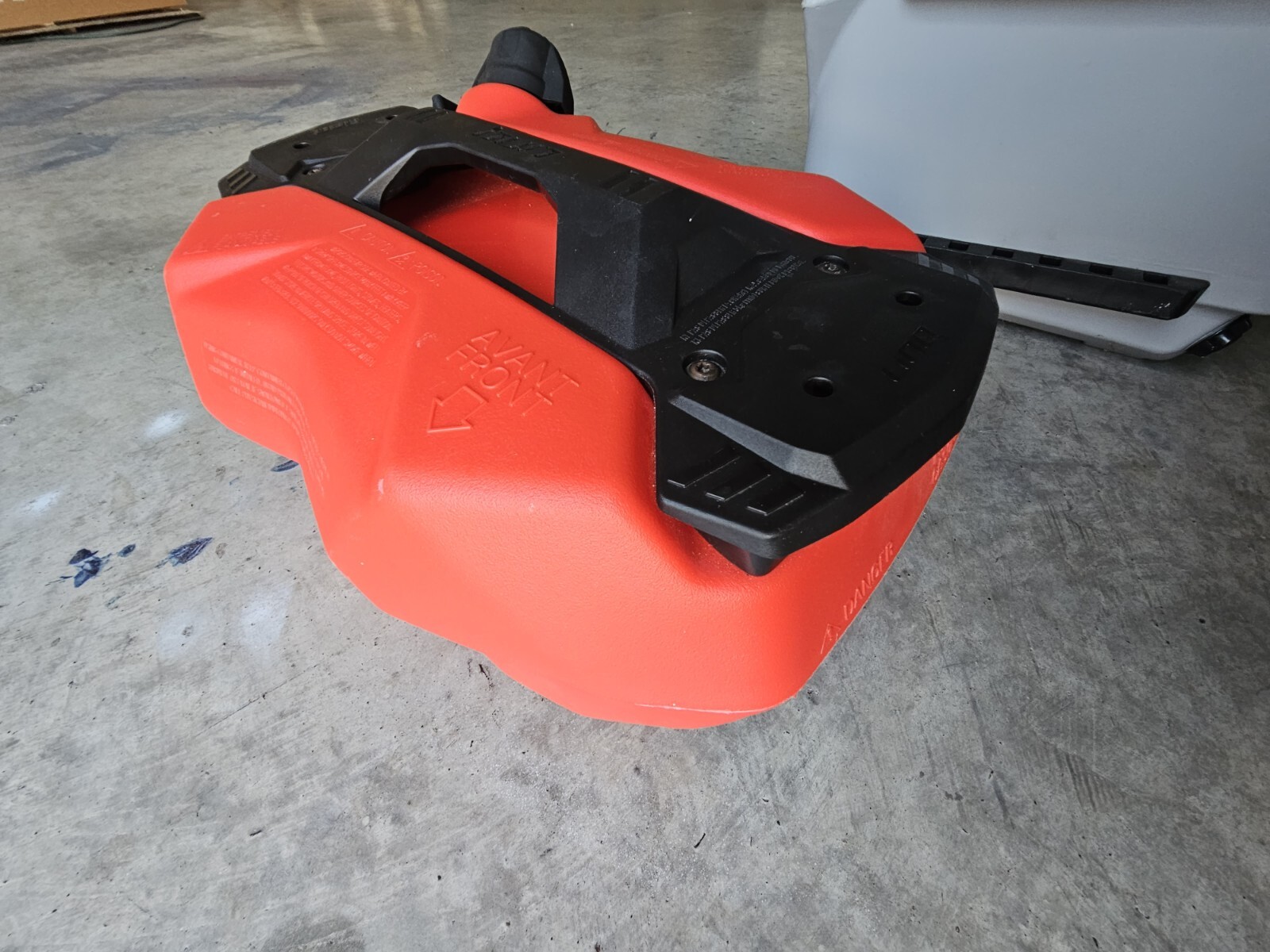 OEM SeaDoo LinQ 3.8 Gallon Fuel Gas Caddy 295100950 eBay