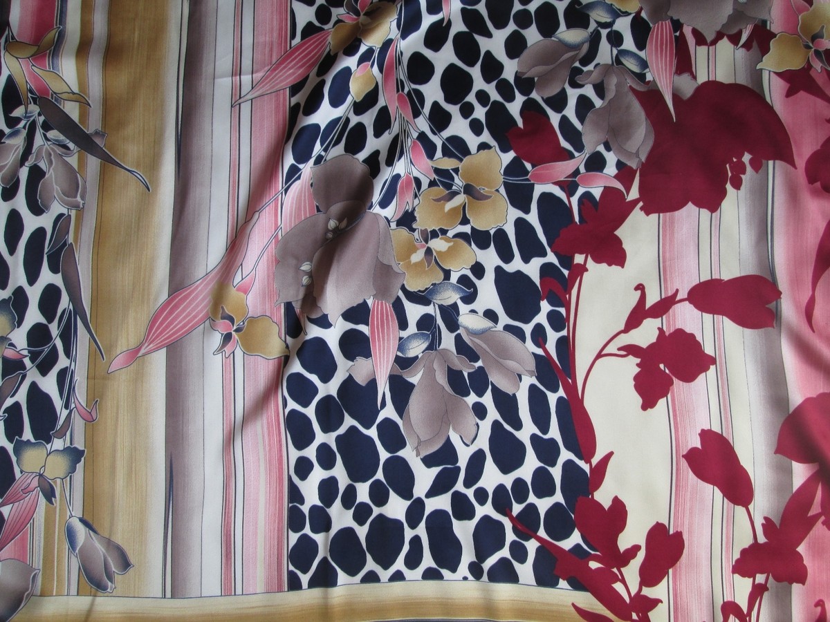 Foulard En Soie Vintage SINEM TBEG - 95 Cm X 95 Cm - Multicouleur - Occasion En Très Bon état