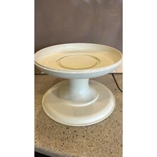 Tupperware Server It All Set Pedestal Plate Chip and Dip Cake Stand