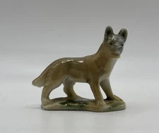 Wade Figurine- Alsatian First Whimsies Set 7
