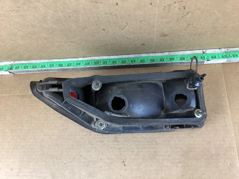 1974-1977 Chevrolet Camaro Rear Left Driver Side Tail Light Assembly 5954111 - Image 4 of 4