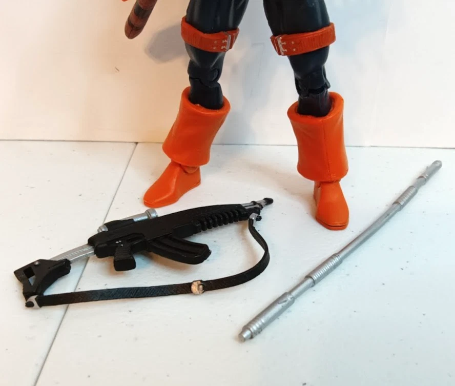 DEATHSTROKE без маски DC Universe Classics СОЛОМОН ГРАНДИ волна 2 DCUC Mattel - Изображение 3 из 4