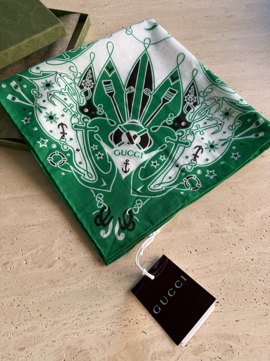 NWT Gucci GG Logo Green & White Cotton Square Scarf Bandana Unisex
