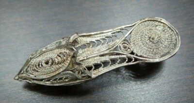 Beautiful Vintage European / Middle-Eastern Detailed Filigree Shoe Sandal Brooch