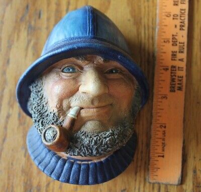 Details about   CLOWN Legends Chalkware Wall Mount Blue Hat 3.2" made England in NEW NEVER SOLD