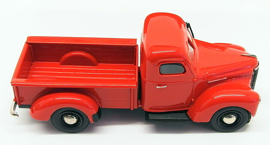 SMTS 1/43 Scale Light Duty Nr.1 - 1948 International KB-2 3
