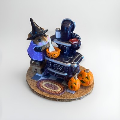 Wee Forest Folk M-185 ''The Old Black Stove'' Halloween Limited Edition 2003 WFF