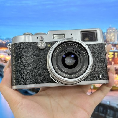 Fujifilm X100T 16.3 MP Digital Camera 23mm f/2 Prime Lens Built-in Flash SILVER