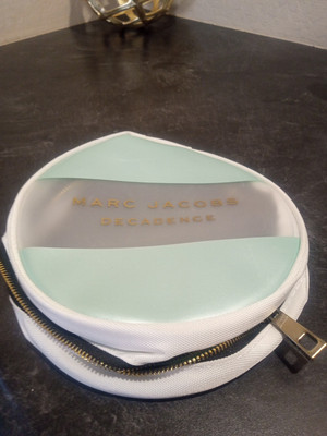 Woman Mark Jacobs Decadence Make Up Bag