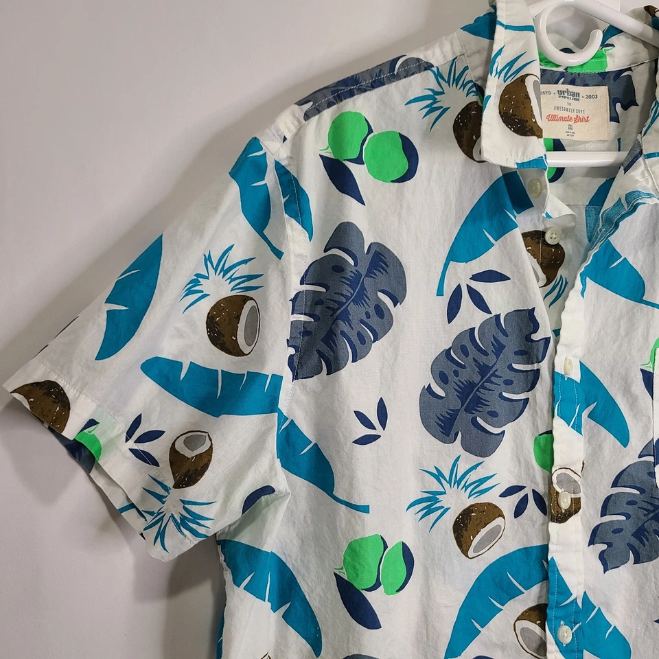 Urban Pipeline XXL (2xl) Colorful Hawaiian Button Up Shirt Coconuts Palms - Image 2 of 4