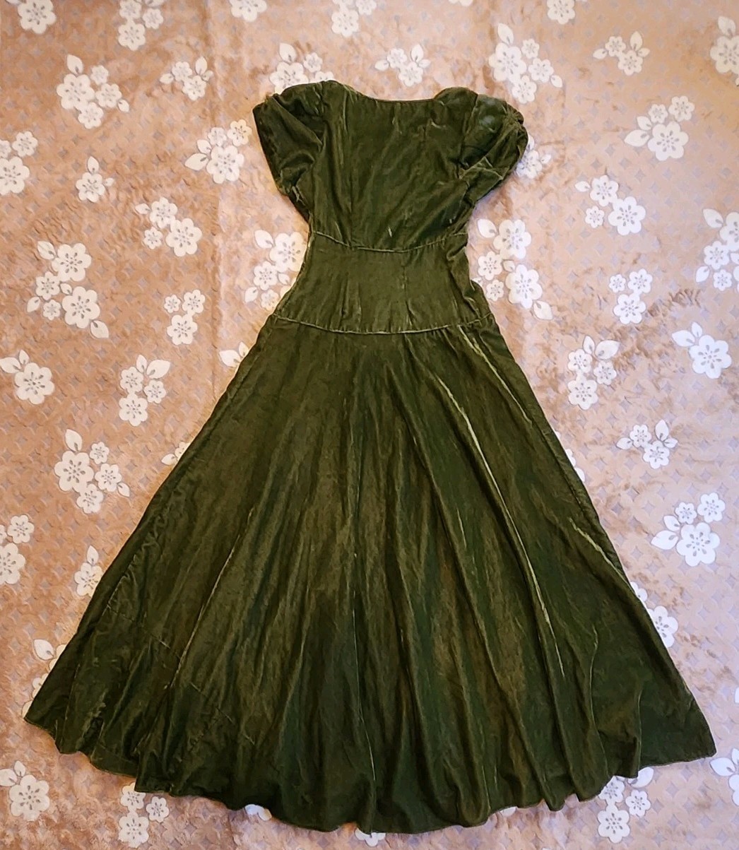 Vintage 1930's Green Velvet Gown Small