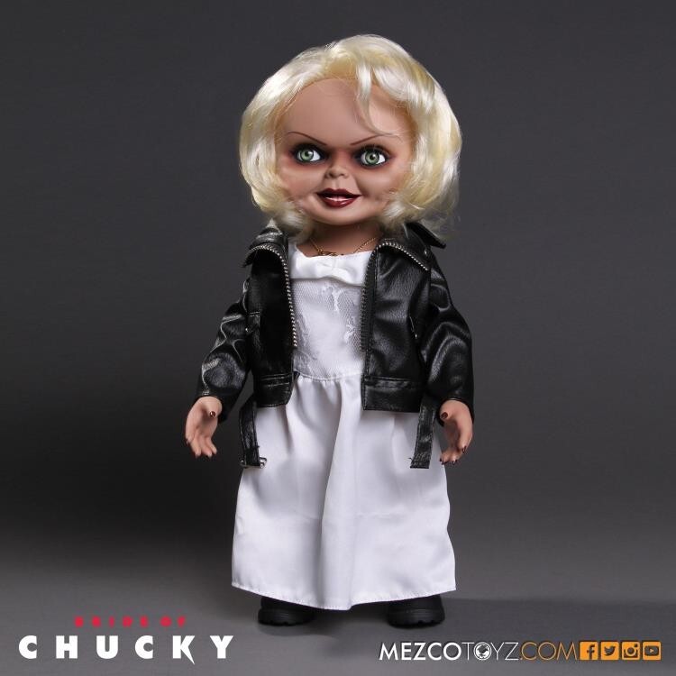 Mezco Toyz Designer Series Bride of Chucky Mega Scale