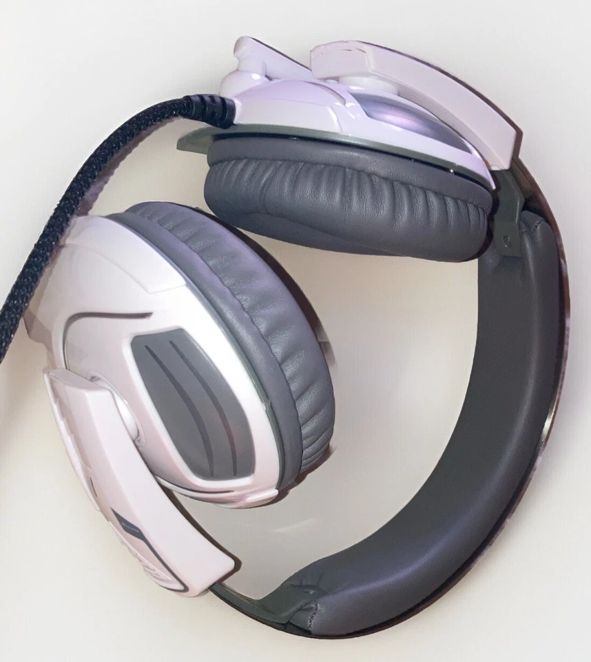 Hephaestus Stereo Lighting Gaming Headset w/ Mic Gamdias  PS4, XBox Lightly Used - Image 2 of 4