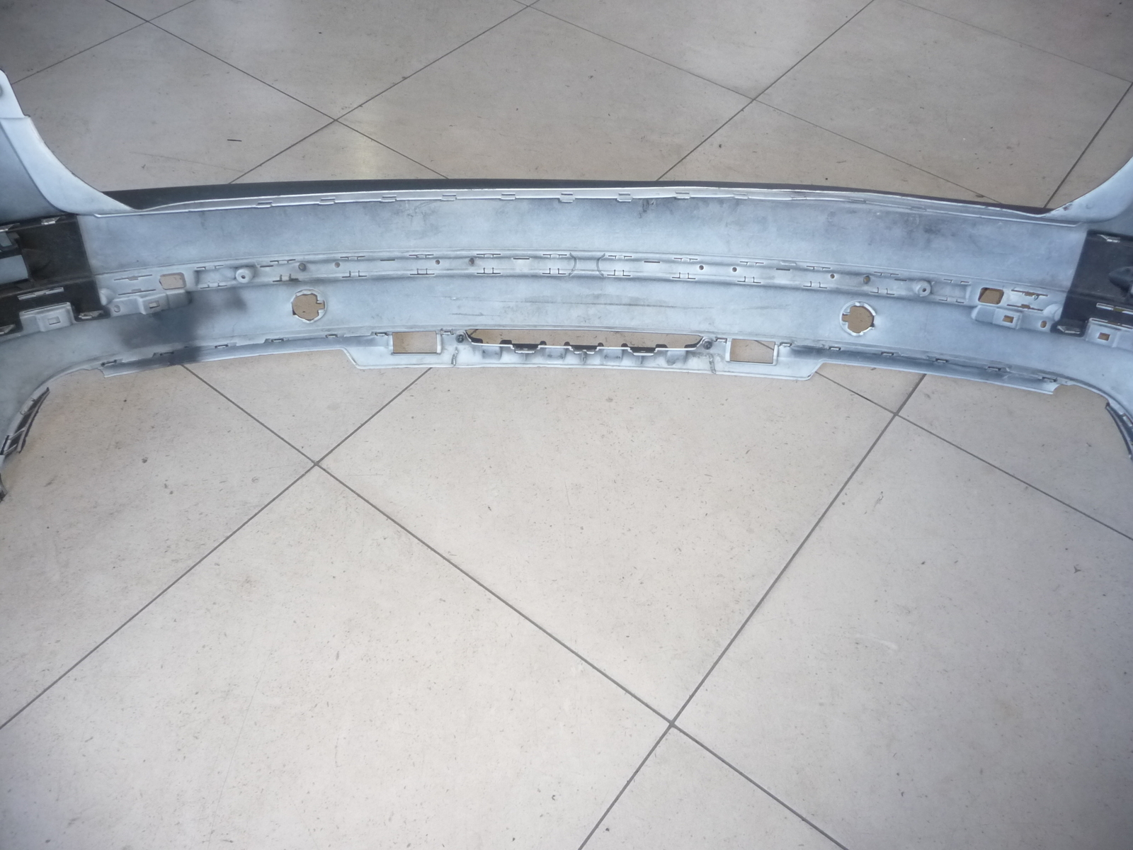 2017-2019 Bentley Bentayga BY636 rear Bumper Cover 36A807301AC OEM OE H8