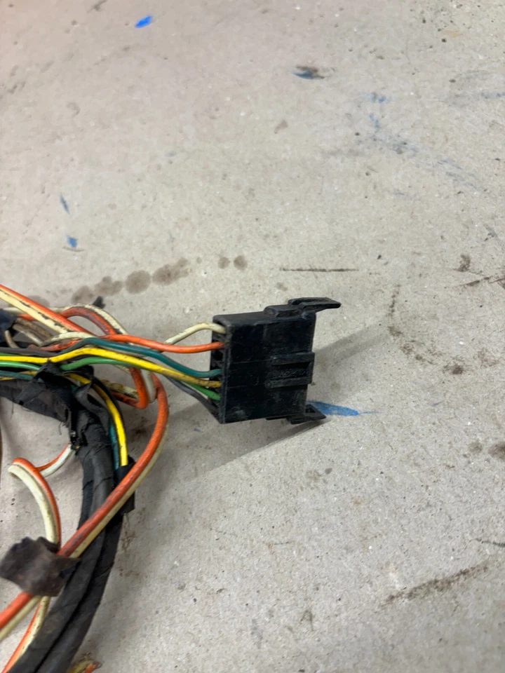 CHEVELLE MALIBU CUTLASS 1964 1965 LUZ TRASERA PROYECTO ARNÉS DE CABLES OE Foto 4 de 4