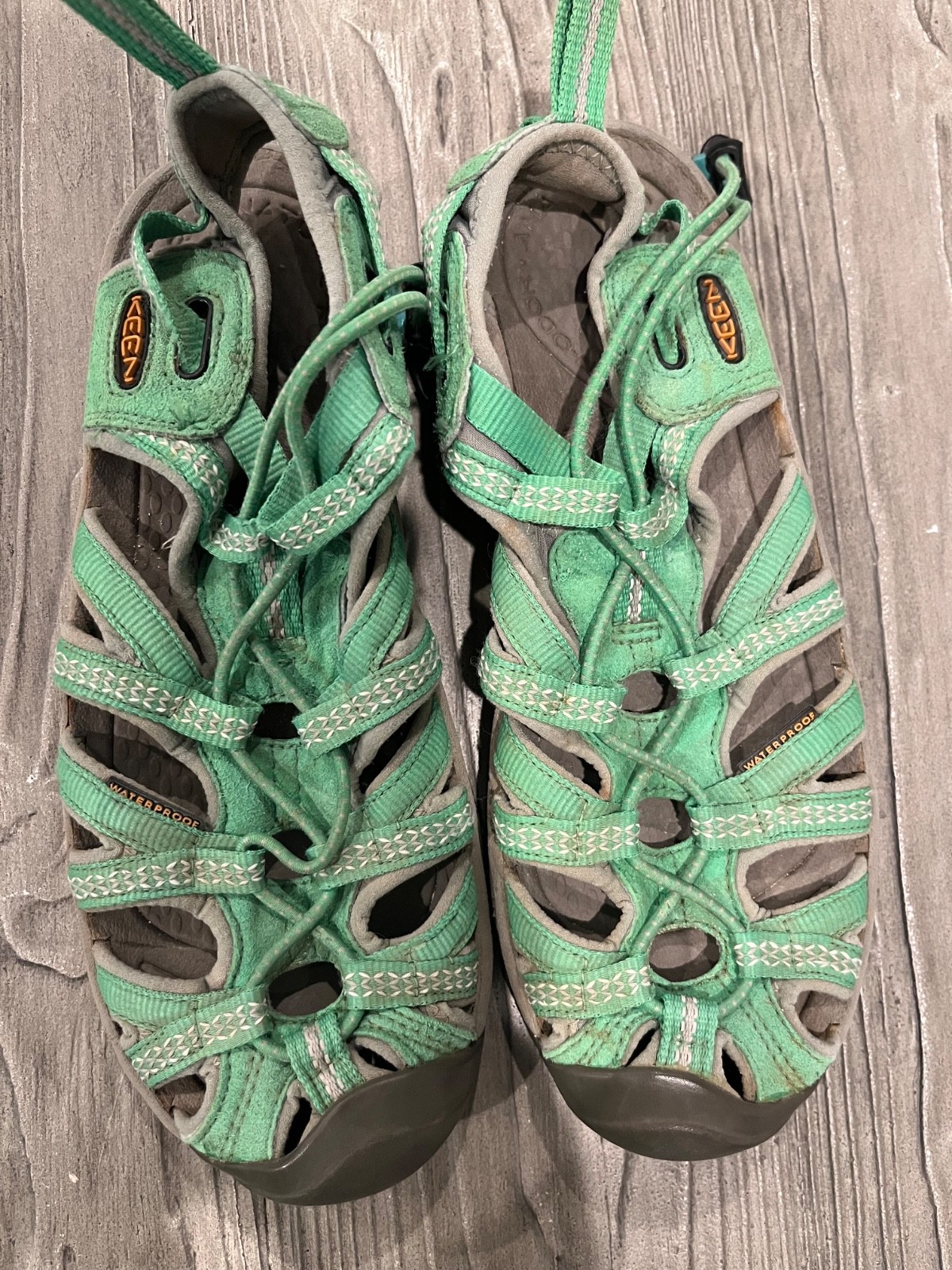 KEEN Whisper sandali donna taglia 7 5 grigio verde sport acquatici escursionismo usati in ottime condizioni