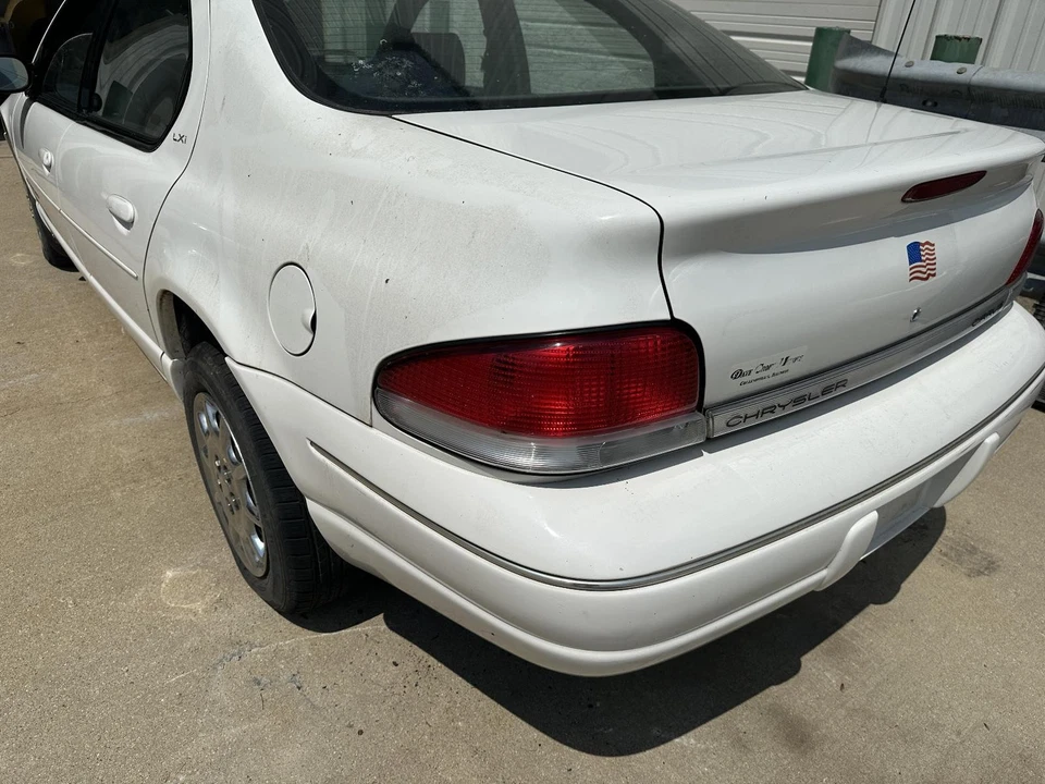 Conjunto completo de motor usado se adapta a: Chrysler Cirrus 1999 6-153 2,5 L VIN H 8º di Foto 4 de 4