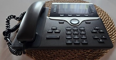 Cisco CP-8851-K9 - VoIP Systemtelefon, 5'' Farbdisplay, Anthrazit, Garantie