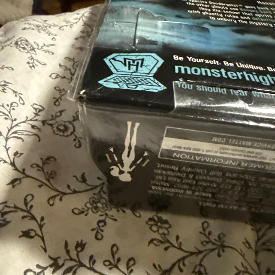 MIB MONSTER HIGH Doll River Styxx Haunted Student Spirits BNIB sealed in box new - Image 4 of 4