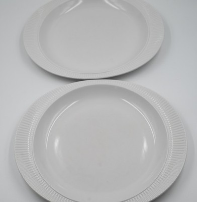 VINTAGE NEW Two Easterling Cordelite Germany MCM White Ribbed Oval Dinner Plates