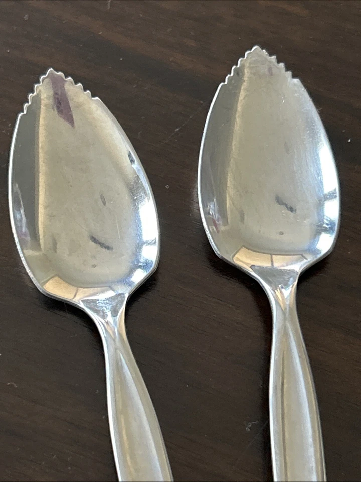 Lote de 4 cucharas plateadas vintage de pomelo cítrico de mediados de siglo Wm Rogers Foto 2 de 4