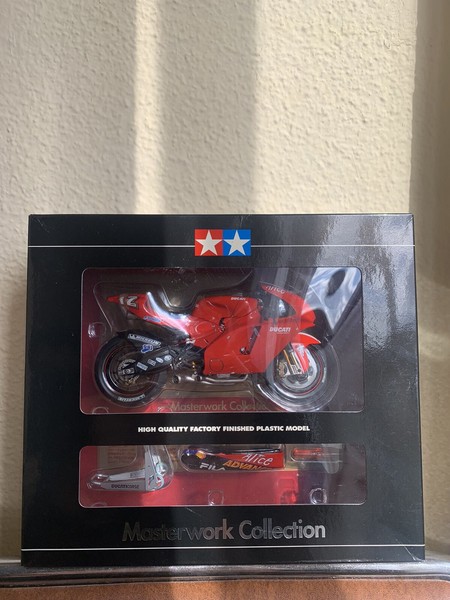 1/12 Tamiya Masterwork Collection Ducati-04-N-12-Item-21046-Troy Bayliss