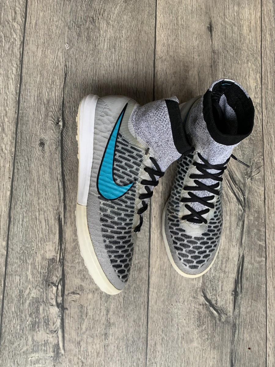 シューズ NIKE Magista X Amazon.com | Nike Magista X Pro TF Junior - Black/Volt/Volt/White