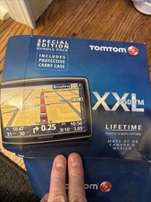 TOMTOM XXL 550 TM 5 INCH PORTABLE GPS NAVIGATOR LIFETIME TRAFFIC MAPS EDITION