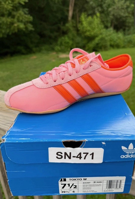 Adidas Tokyo | Pink/Orange | 7.5W | NWT