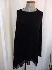 Stunning Lable Lab black stretchy knit top with tulle hem size 12