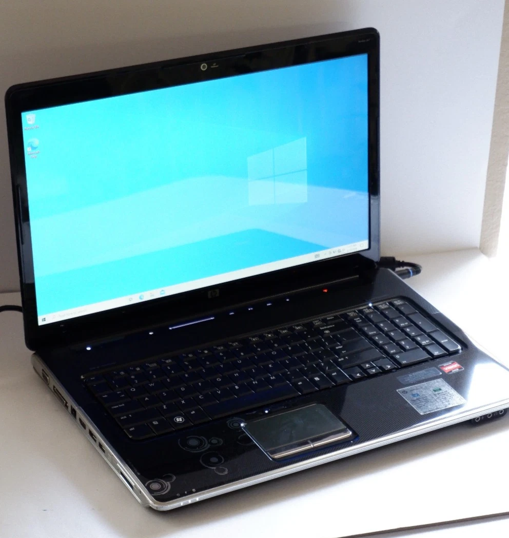 HP Pavilion dv7 17インチ（ジャンク品） HP pavilion dv7 DV7 17