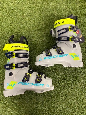 New Fischer RC4 MV Ski Boots| Mondo 25.5 (296mm)