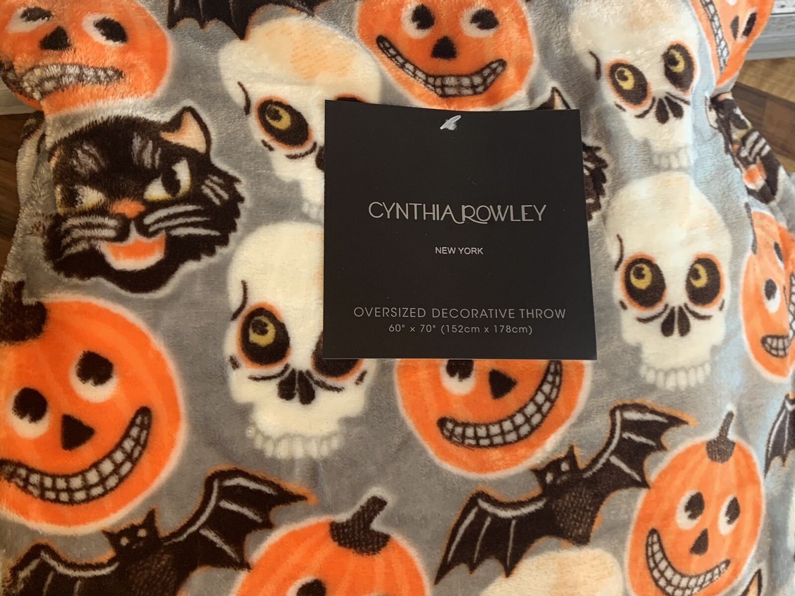 Cynthia Rowley Throw Blanket Fleece Vintage Retro Halloween Skulls Cats