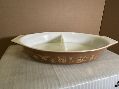 Pyex Early American 1.5 Qt Oval Divided Brown White Casserole Dish
