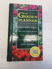 THE GARDEN PLANNER BY JOHN WALKER 2000