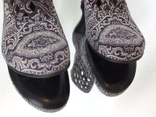 JOHN FLUEVOG Baroque Murillo Laser Cutout Boot Paisley Suede Gray Blue 8.5 New - Picture 12 of 23