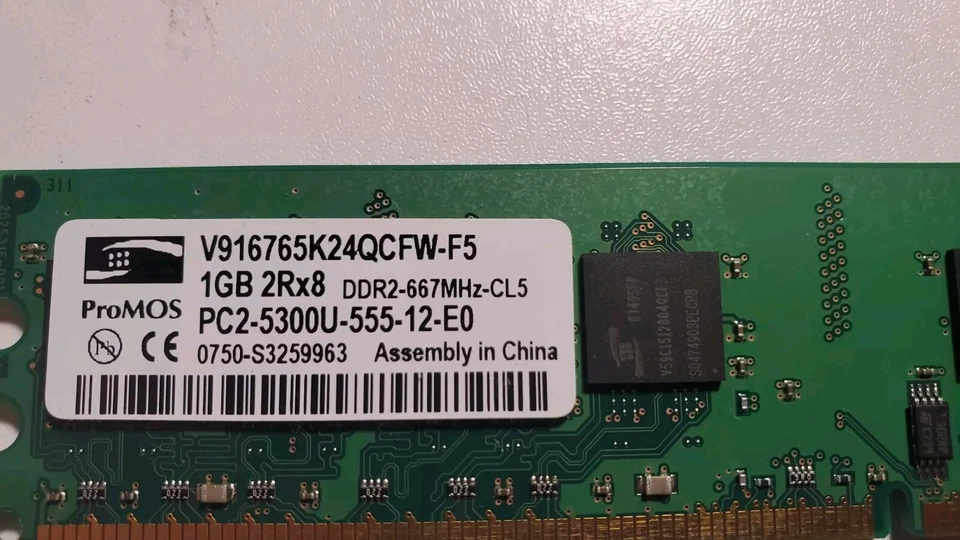 2GB- 2x1GB ProMOS V916764K24QCFW-F5 2RX8 DDR-2 667 MHz PC2 5300U-55 12 E0 RAM Foto 3 de 3