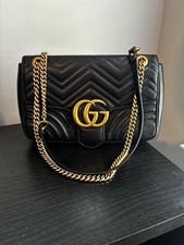 GG Marmont Medium Shoulder Bag