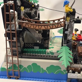 LEGO Pirates Rock Island Refuge (6273) 99% Great Condition