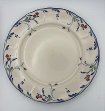 Epoch Berry Grove Dinner Plate E528 10.5" Stoneware Embossed Floral Leaves