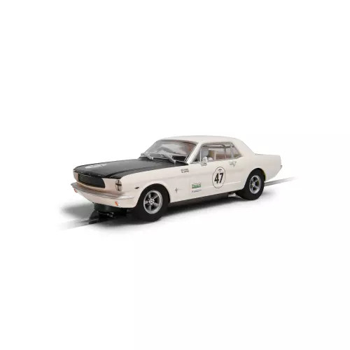 Scalextric C4353 Ford Mustang 1/32 miniature de course pour circuit électrique
