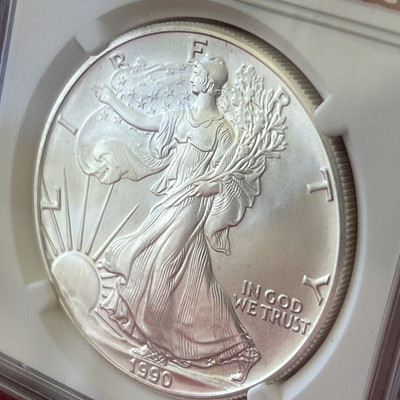 🇺🇸1990 Silver Eagle-Early Production-NGC MS69-Struck In 89