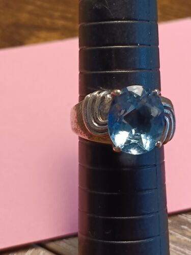 925 vintage large blue topaz sterling silver ring size 6 1/2 ribbed designed