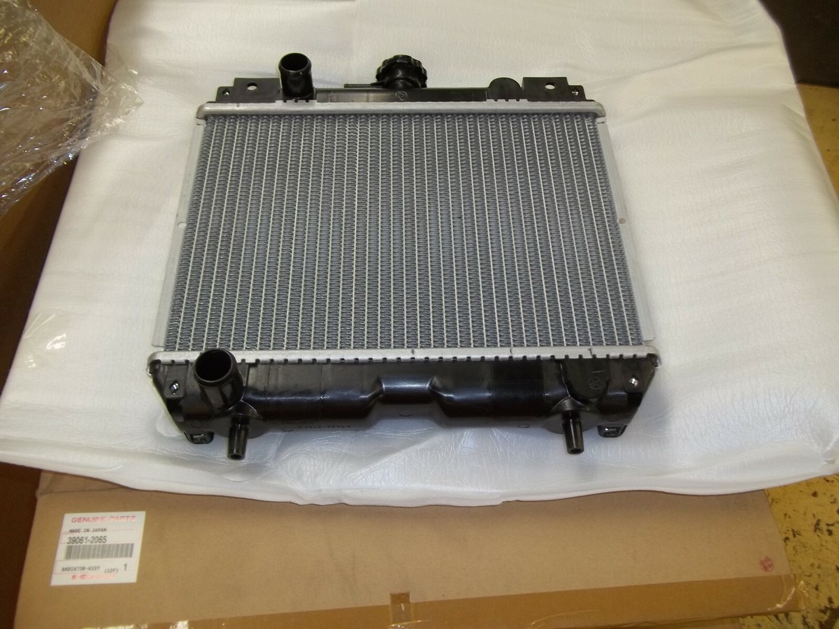 KAWASAKI NEW NOS PART RADIATOR ASSEMBLY FD590V-FD611V 39061
